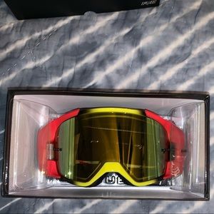 SUPREME x Honda Fox Racing Vue Goggles